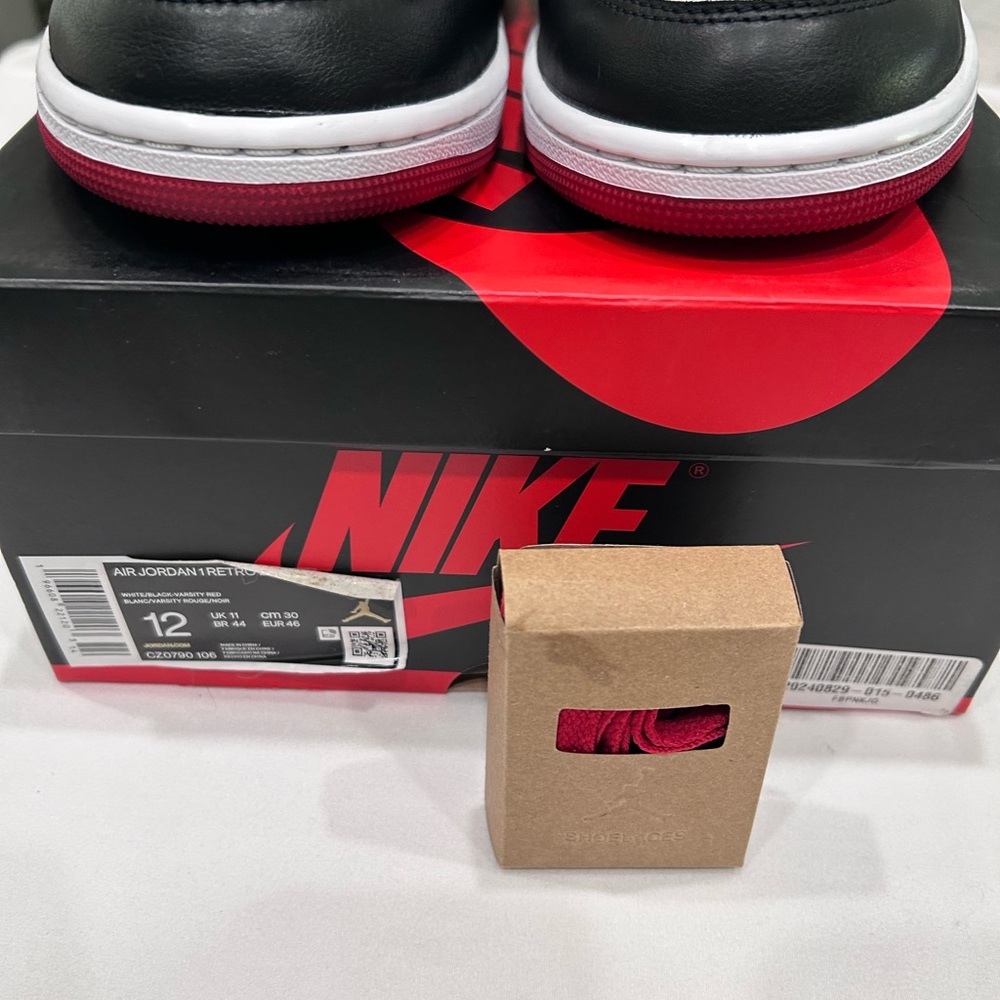 Jordan 1 Retro Low OG— White, Black & Red (Black Toe) - Picture 3 of 6